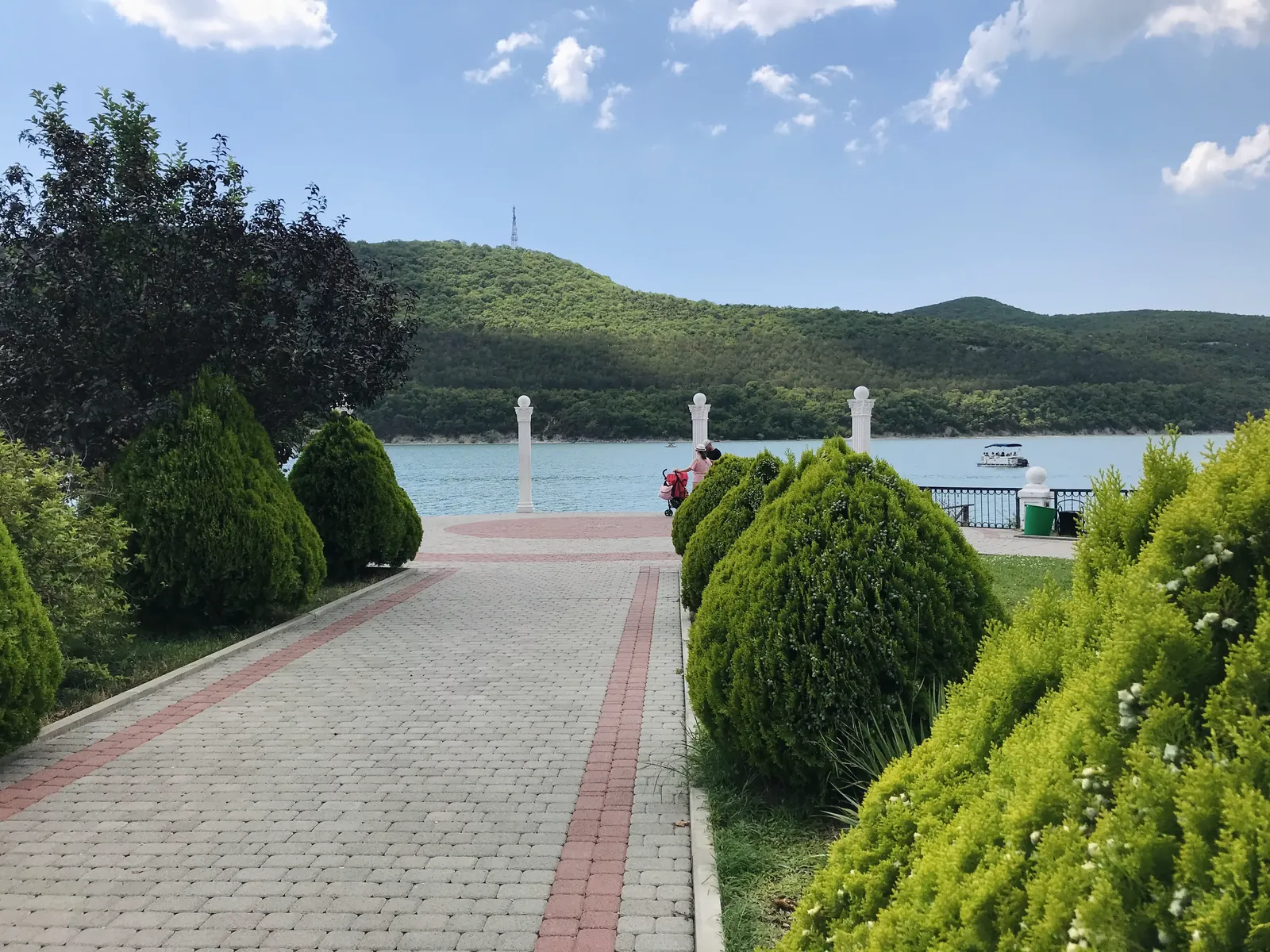 Из Геленджика — в идиллический Абрау-Дюрсо
